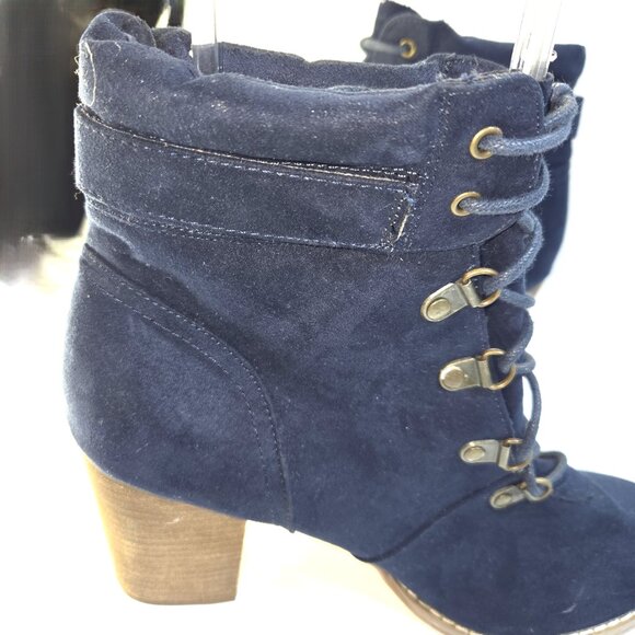 Cato Women's Navy Faux Suede Block Heel Lace-up Ankle Booties Size 11M - Picture 3 of 7